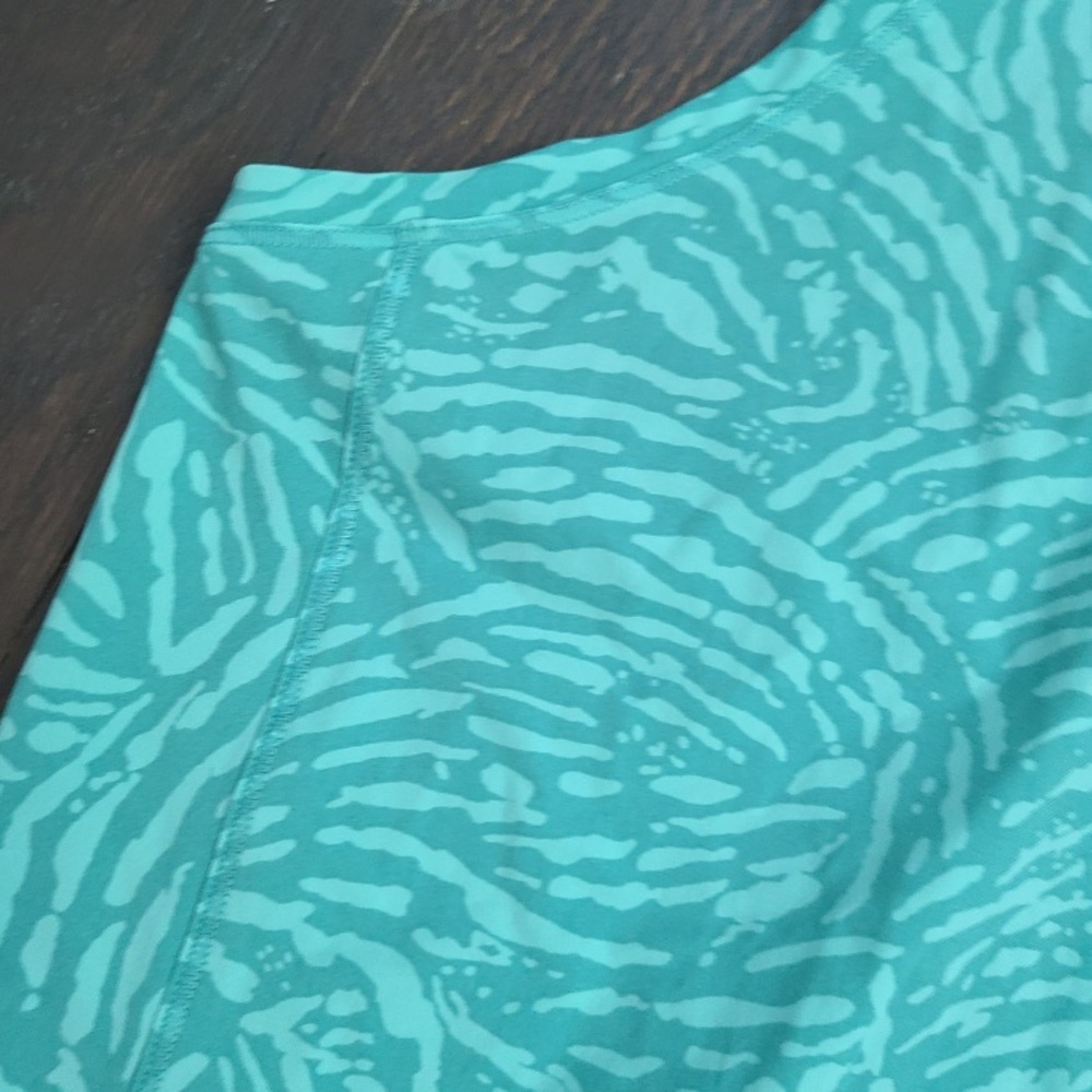 Athleta Brand Ultimate Train Tank~Turqoise Patterned - Picture 3 of 5